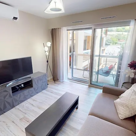 Apartament 3 Pieces Climatise Neuf Centre Avec Terrasse - Fr-1-196-384 *
